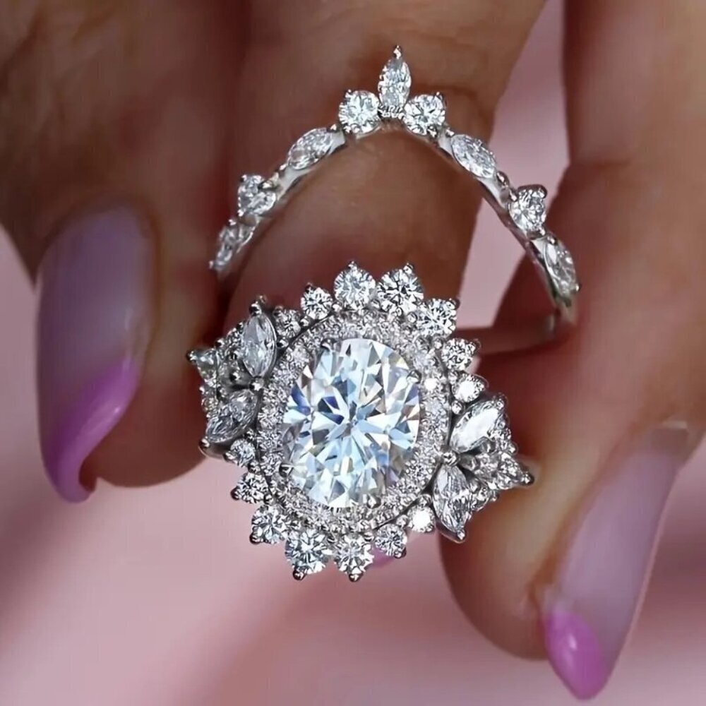 2-piece Wedding Ring Set Oval CZ Crystal Engagement Cubic Zirconia NEW Size 8